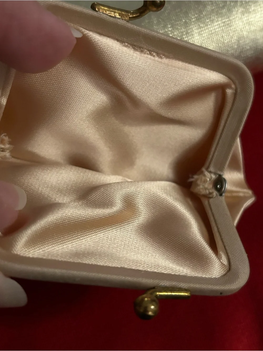 VTG HL Gold Clutch Purse W/Attached Coin Purse & Adj Chain Strap Clasp Closure
